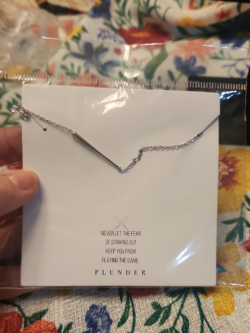 Plunder Silver V Bar Necklace - Silver